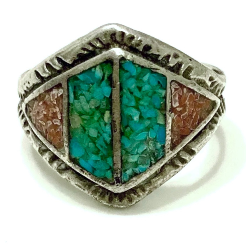 Navajo Old Pawn 1950s,  Crushed Turquoise Red Coral Sterling Silver Ring